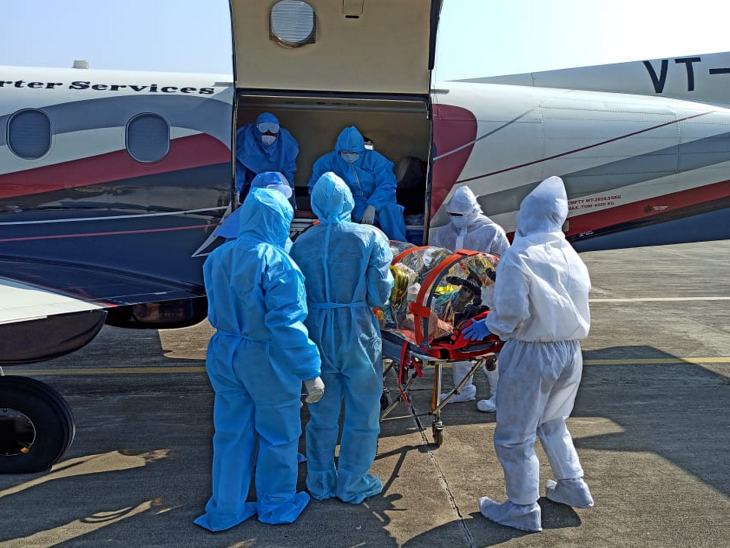 इंदौर एयरपोर्ट से विमान ने चेन्नई के लिए भरी उड़ान।