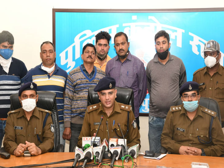 हत्या का खुलासा करते हुए एसपी सिद्धार्थ बहुगुणा