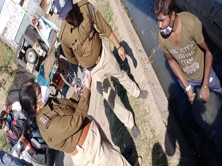 नाले में फेंक दिया था गौरव का मोबाइल