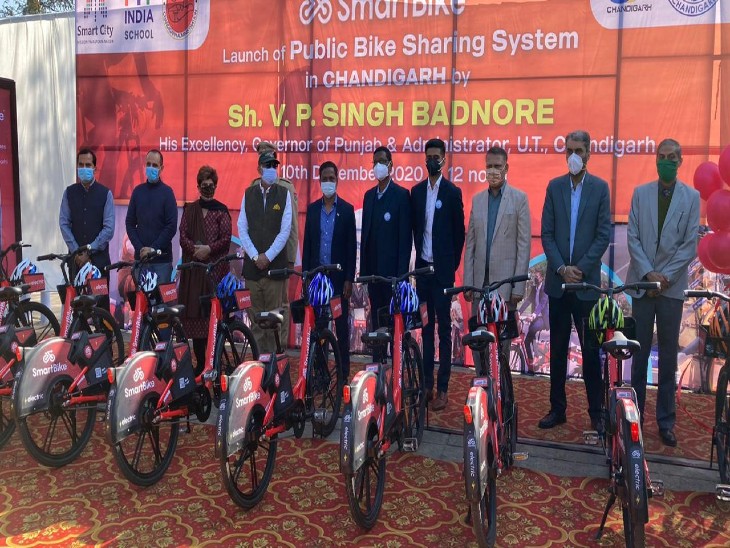 225 साइकिलों में 135 ई बाई साइकिल और 90 साइकिल हैं। यानि 60 फीसदी ई बाई साइकिल और 40 फीसदी साइकिल।