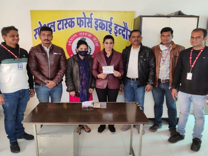 मुखबिर की सूचना पर पुलिस ने दबिश देकर आरोपियों को पकड़ा।