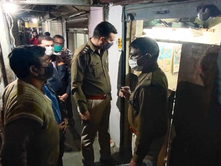 एसपी सहित पुलिस के आलाधिकारी मौके पर पहुंचे।