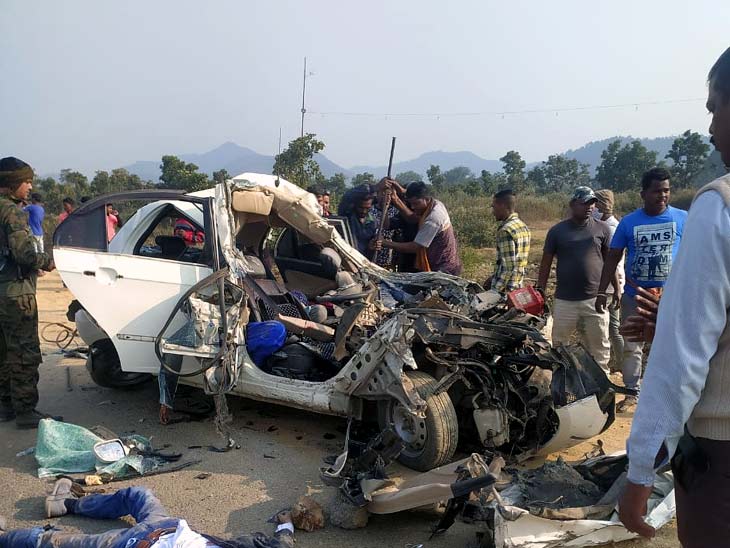 Jamshedpur Picnic Accident; Four People Of Same Family Killed In Truck And Car Collision तेज