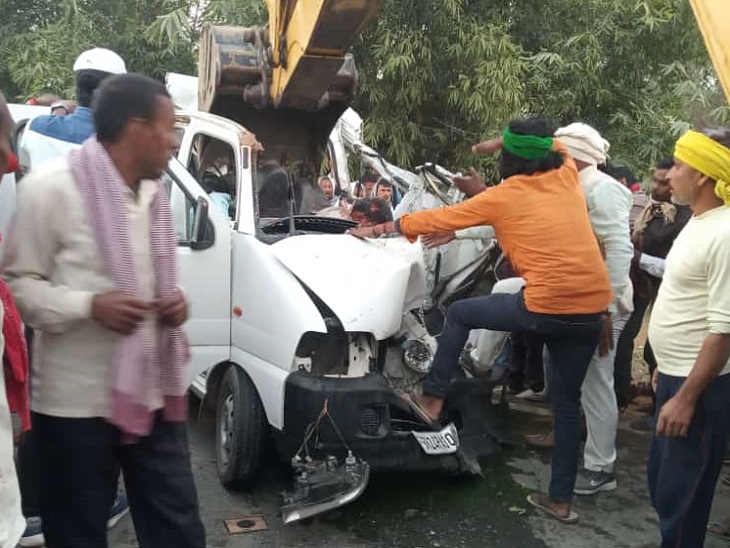 नए साल की पहली शाम बड़ा हादसा: रोहतास में NH-30 पर ट्राली में घुसी कार, RPS स्कूल निदेशक के साथ 5 की मौत