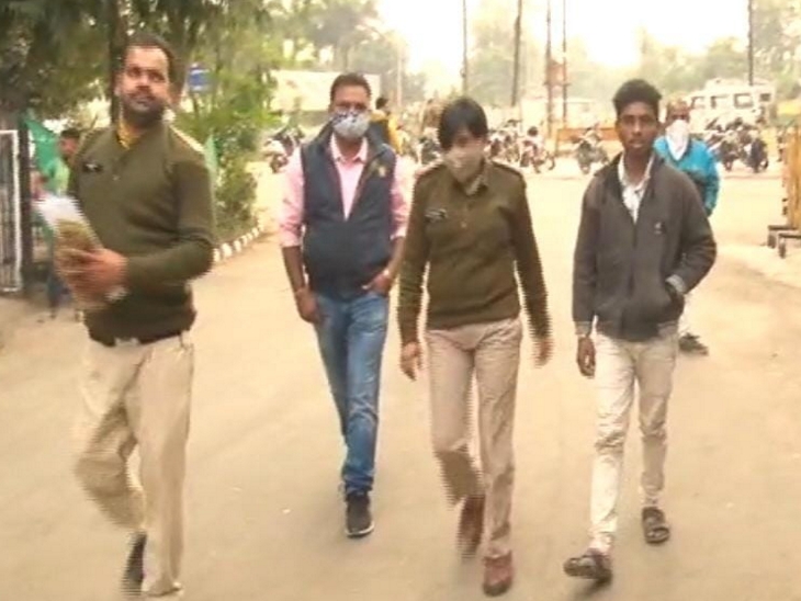 जानकरी लगते ही थाने का फ़ोर्स अपहरणकर्ताओं की तलाश के लिए जाते हुए