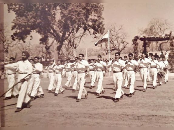 1957 में गणतंत्र दिवस पर इंदौर में मप्र पुलिस की पहली परेड