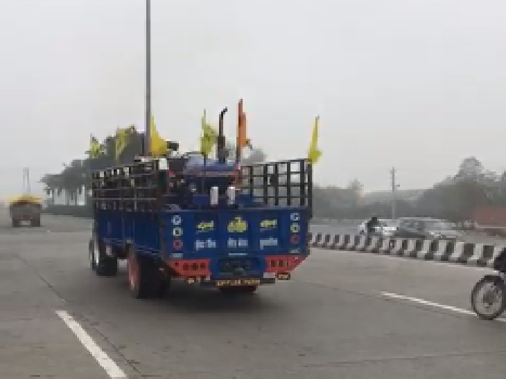 किसान सनौली से शामली होते हुए दिल्ली बॉर्डर पहुंच रहे हैं।