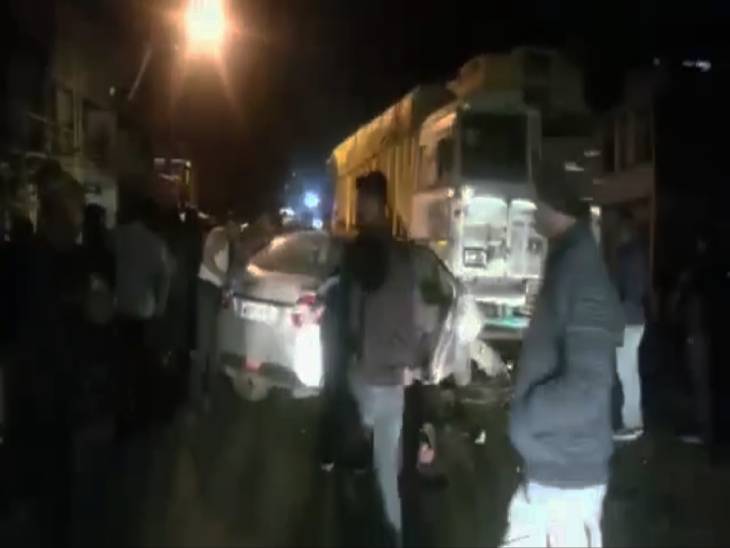Four killed in a speeding truck-car and bike collision in Jabalpur ...