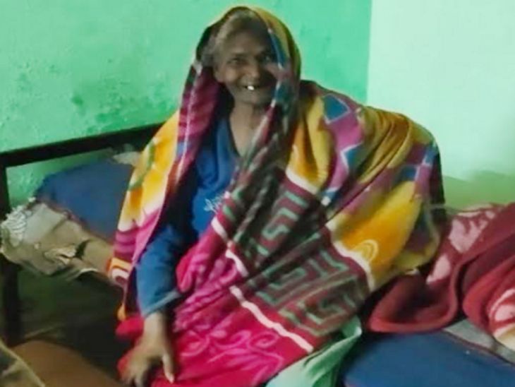 सूजीबाई बोली- शिप्रा के पास वे हमें पटककर आ रहे थे।