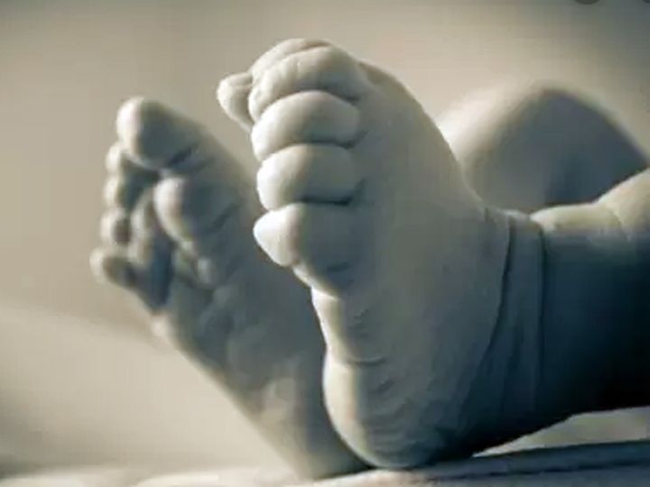 शौचालय में मिली नवजात बच्ची की लाश: मध्य प्रदेश में शिशु परित्याग की भयावह हकीकत फिर उजागर