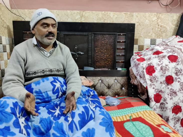 रिंकू शर्मा के पिता अजय शर्मा पिछले कुछ दिनों से बीमार चल रहे हैं। वे रिंकू और आरोपियों के बीच किसी लेन-देन के विवाद से इन्कार करते हैं।