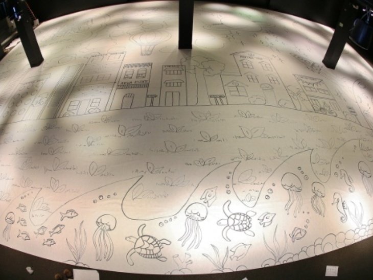 डायमॉन्ड व्हिपर यंग द्वारा बनाई गई दुनिया की सबसे बड़ी ड्राइंग।