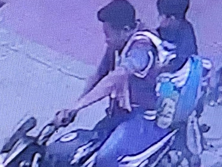 परिवार की तरह बच्चे को भी आरोपी पर भरोसा था, इसलिए वो बाइक पर बैठकर उसके साथ चला गया।