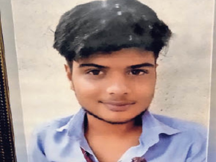 अमर (फाइल फोटो)।