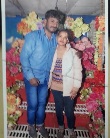 आरोपी रवि पारधी और मृतक प्रेमिका नीलम का कुछ दिन पहले साथ खिंचवाया एक फोटो, पर शक में पूरा रिश्ता दाव पर लग गया