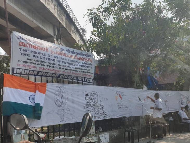 केरल में 6 अप्रैल से विधानसभा चुनाव होने जा रहे हैं जिसके परिणाम 2 मई को आएंगे। इसको लेकर राजनीतिक दलों ने प्रचार करना शुरू कर दिया है। दीवारों पर पेंटिग्स की जा रही है।