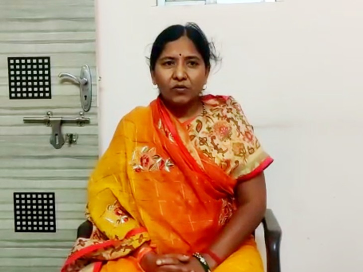इस मामले में पैसे की लेनदेन का आरोप लगाने वाली शांताबाई।