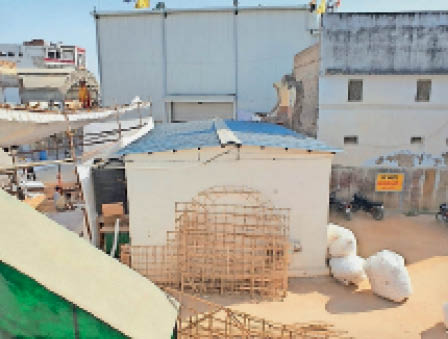 Shree Shyam Mandir Committee has set up Dome for darshan with VIP card