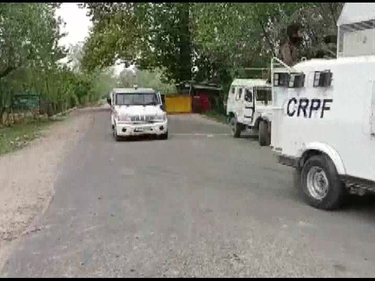 कश्मीर के सोपोर में एनकाउंटर:2 पार्षदों की हत्या में शामिल आतंकी को सुरक्षाबलों ने घेरा, दोनों तरफ से फायरिंग जारी