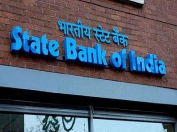 SBI to charge cash withdrawals more than 4 times in a month; Checkbook is no longer free, car-bike will also be expensive | महीने में 4 बार से ज्यादा नकद निकासी पर शुल्क लेगा एसबीआई; चेकबुक भी अब फ्री नहीं, कार-बाइक भी महंगी होंगी - Vimarsana News