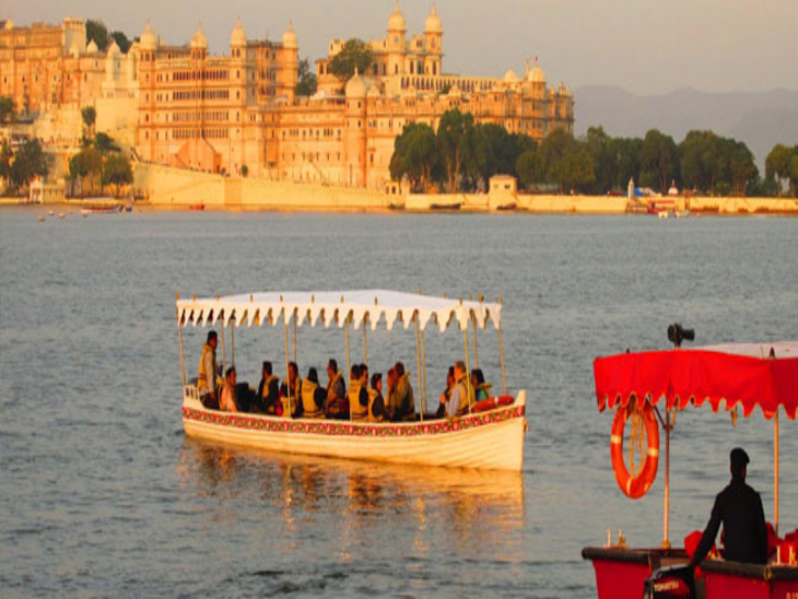 पॉल्यूशन और ज्यादा आवाज करने वाली फतहसागर से 21 और पीछोला से 18 नावें नहीं दौड़ेगी झीलों पर, प्री-वेडिंग फोटोशूट पर भी रोक - Dainik Bhaskar