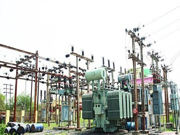 नए बिजली बिल में वितरण व्यवस्था निजी कंपनियों के हाथों में देने की तैयारी का विरोध शुरू। - Dainik Bhaskar