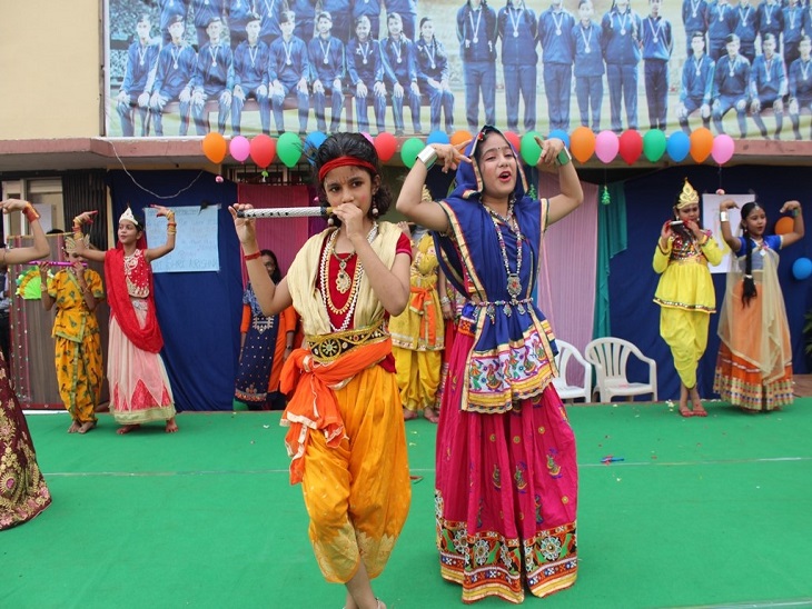 तस्वीर साल 2019 के जन्माष्टमी सेलीब्रेशन की है।
