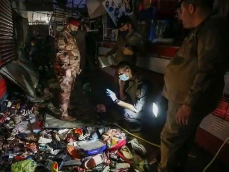 धमाका सोमवार शाम एक भीड़ वाले बाजार में हुआ। मंगलवार को ईद होने की वजह से बाजार में काफी भीड़ थी। - Dainik Bhaskar