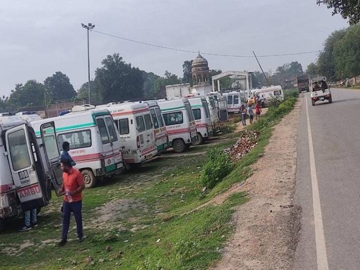 वाराणसी में एंबुलेंस के पहिए थमे।