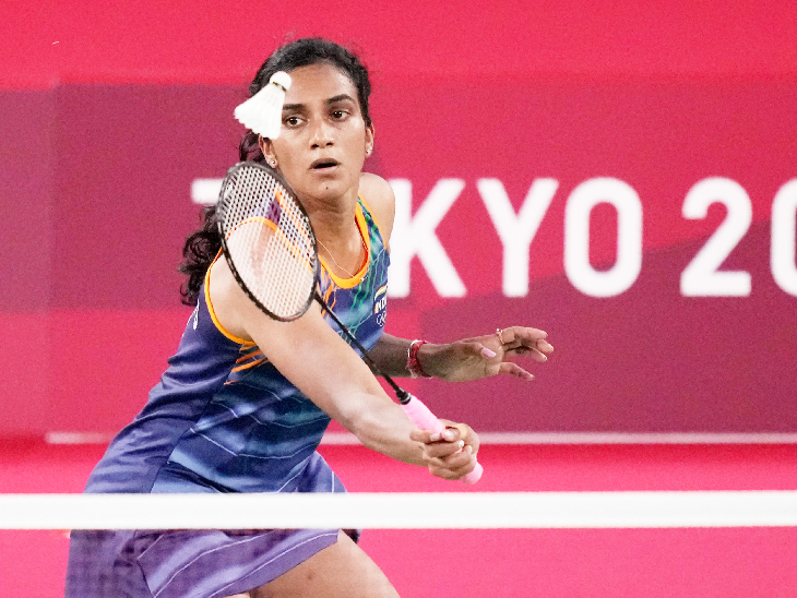 सिंधु और ताईजु के बीच पहले गेम में कड़ी टक्कर देखने को मिली। हालांकि दूसरे गेम में ताईजु ने सिंधु को 21-12 से हराया। - Dainik Bhaskar