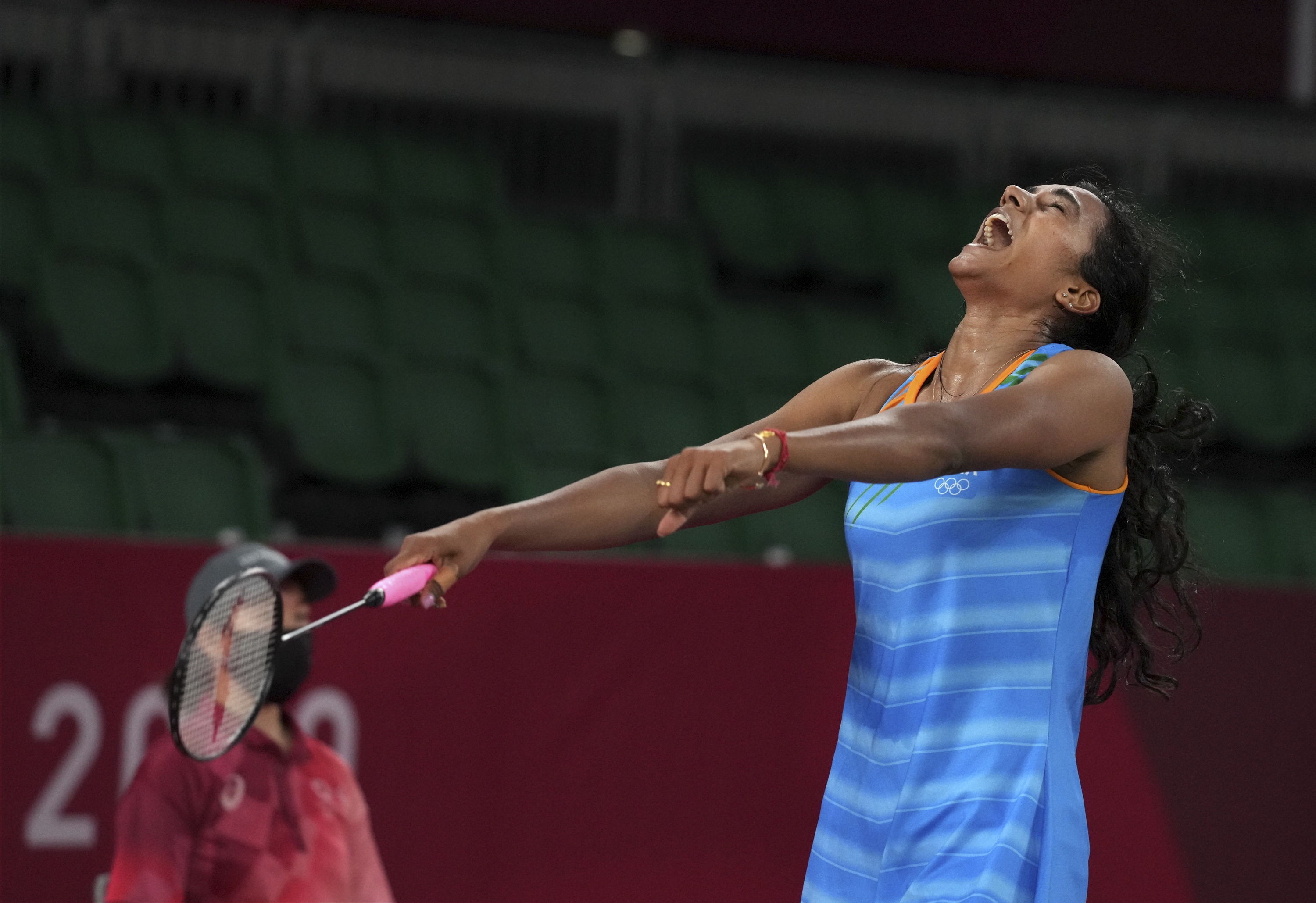 जीत के बाद सिंधु काफी खुश नजर आईं।