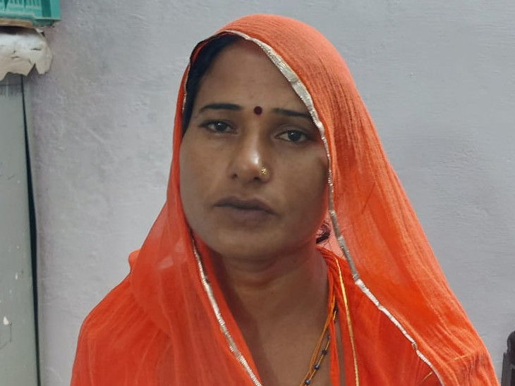 पुलिस गिरफ्त में गिरोह की दूसरी महिला दिव्या।