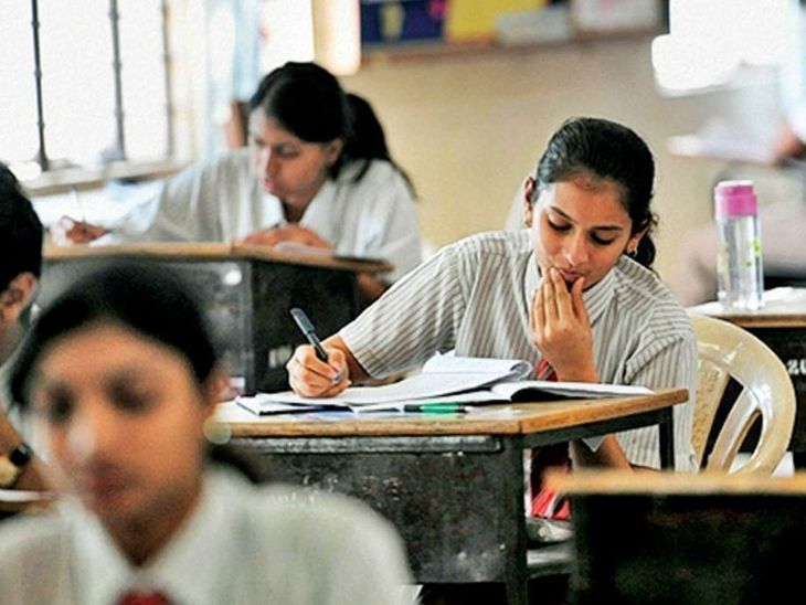 सभी  स्कूलों को 100 प्रतिशत उपस्थिति के साथ खोलने की इजाजत दी गई है। (प्रतिकात्मक फोटो) - Dainik Bhaskar