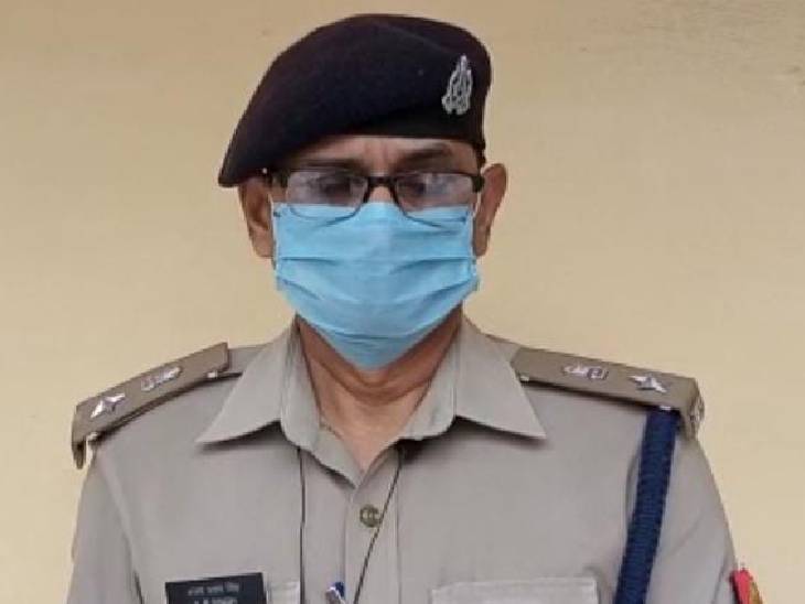 पुलिस ने जांच की। - दैनिक भास्कर