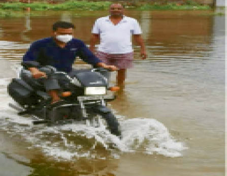 जगन्नाथ पुरी में जलभराव, शिकायत के बाद भी यूआईटी ने नहीं की सुनवाई|भरतपुर,Bharatpur - Dainik Bhaskar