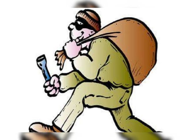 नशेड़ी पाेते ने दादा-दादी के 5 लाख के गहने चुराए कर्जा चुका दाे स्मार्टफाेन लाया, शक में गिरफ्तार|श्रीगंगानगर,Sriganganagar - Dainik Bhaskar