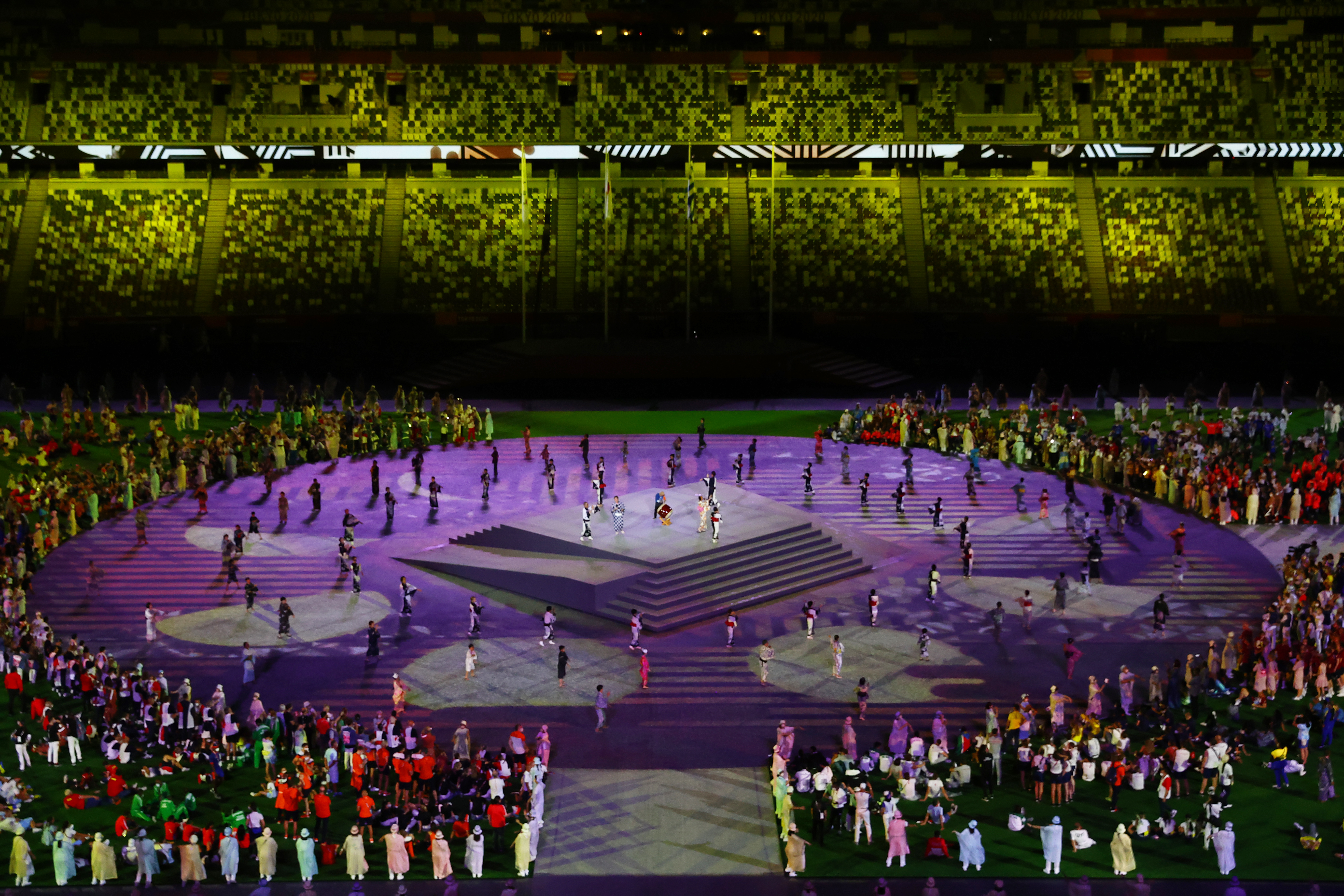 जापान के लिए टोक्यो ओलिंपिक बेस्ट रहा। देश ने अपने इतिहास के सबसे ज्यादा 27 गोल्ड मेडल जीतने के अलावा कुल सर्वाधिक 58 मेडल भी जीते। जापान मेडल्स टैली में तीसरे नंबर पर रहा।