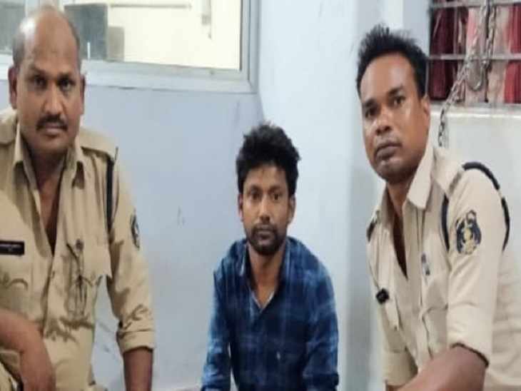युवती से दुष्कर्म कर फरार आरोपी बिहार से गिरफ्तार.....गर्लफ्रेंड प्रेग्नेंट हुई तो बिहार भाग गया था आरोपी पुलिस आरोपी को बिहार से गिरफ्तार कर कोरबा ले आई है।