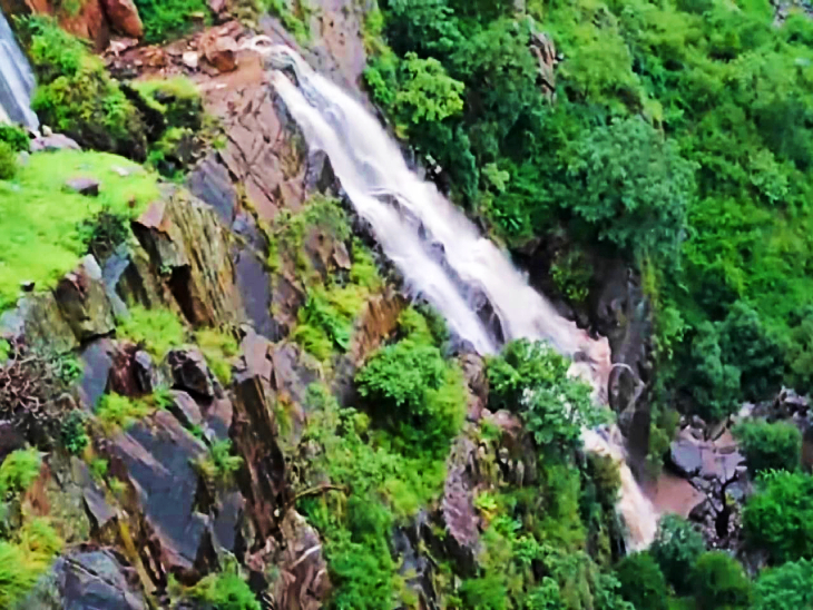 उदयपुर संभाग का सबसे ऊंचा केलेश्वर झरना।