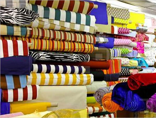 300 करोड़ से ज्यादा का माल अटका पड़ा है, इसे निकालना बड़ी चुनौती।