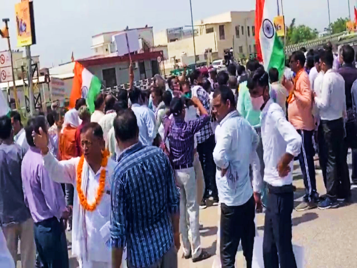 अजमेर रोड पर बने जाम के हालत।