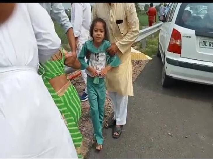 घायल 5 साल की बच्ची राधिका