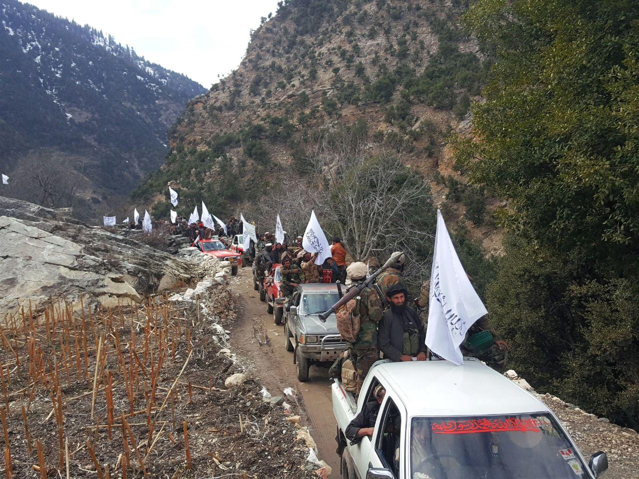 तालिबान ने शनिवार को ये तस्वीर जारी की थी और बताया था कि मजार-ए-शरीफ शहर को तालिबानी लड़ाकों ने घेर लिया है।