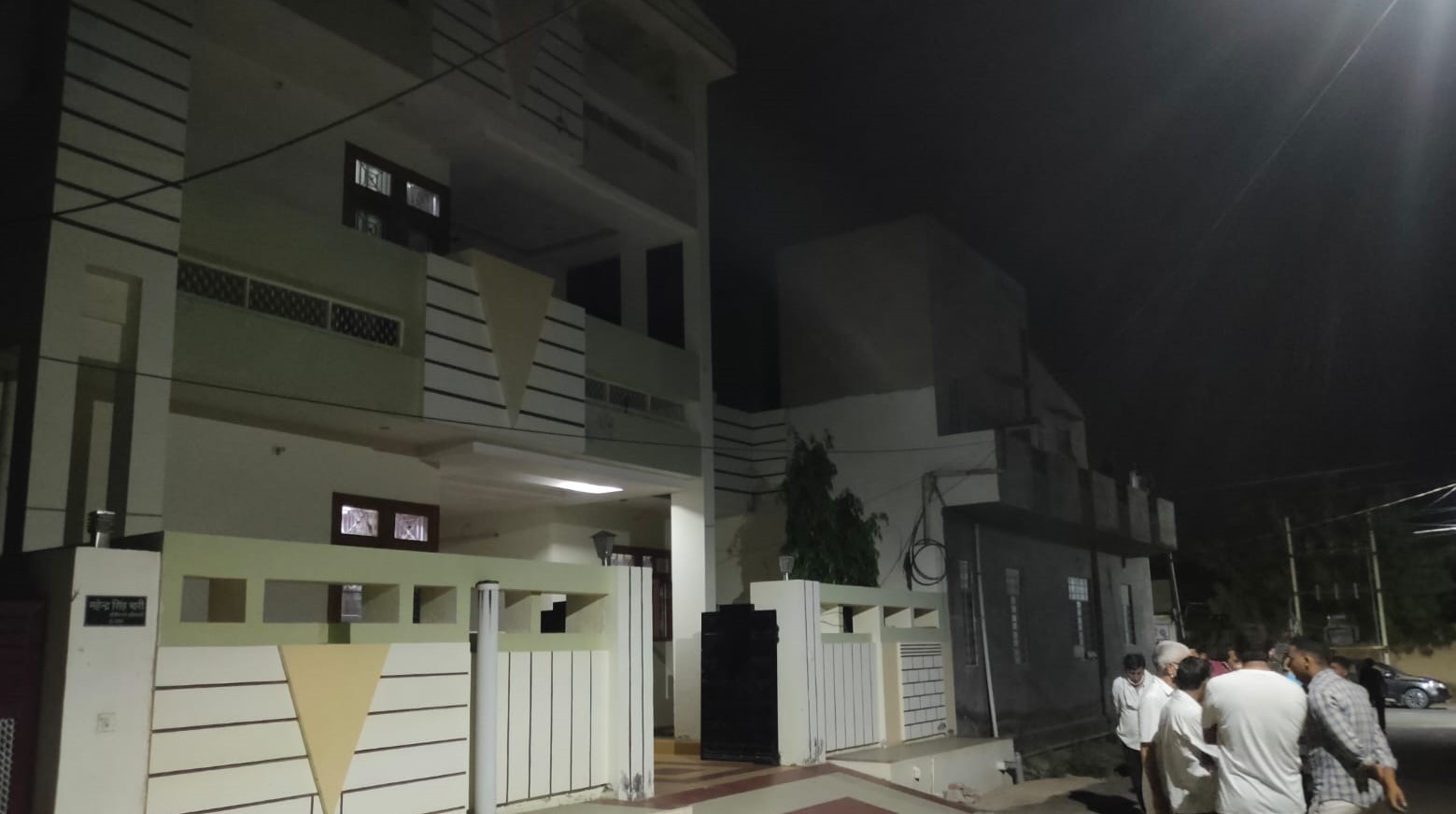 कांता खतुरिया कॉलोनी स्थित विष्णुदत्त का घर, जहां बेटे ने सुसाइड किया।