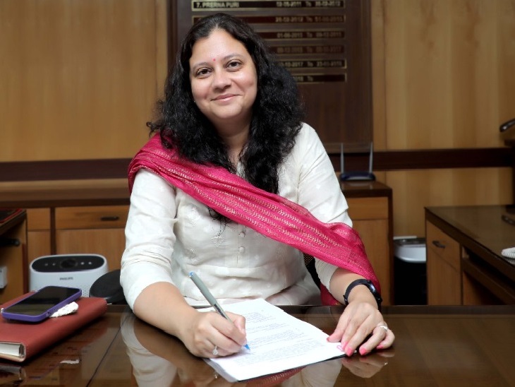 पंजाब कैडर के 2007 बैच की IAS अधिकारी हैं आनंदिता; निगम को वित्तीय संकट से उबारना होगा सबसे बड़ी चुनौती|चंडीगढ़,Chandigarh - Dainik Bhaskar