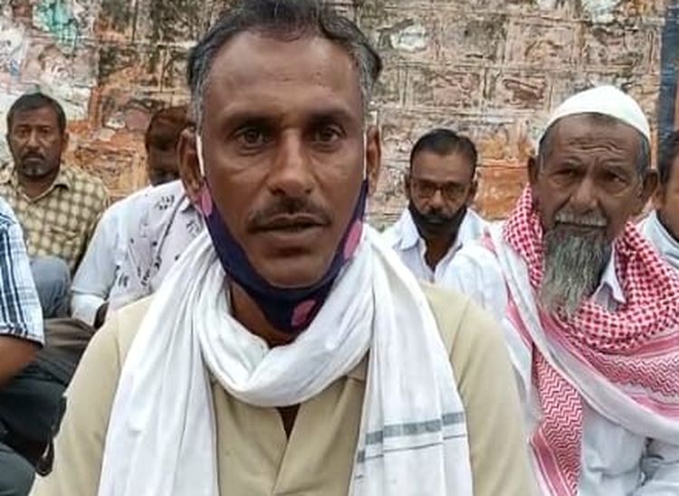 मृतक का बेटा सिकंदर जिसने छह-सात जनों के खिलाफ नामजद रिपोर्ट दी।