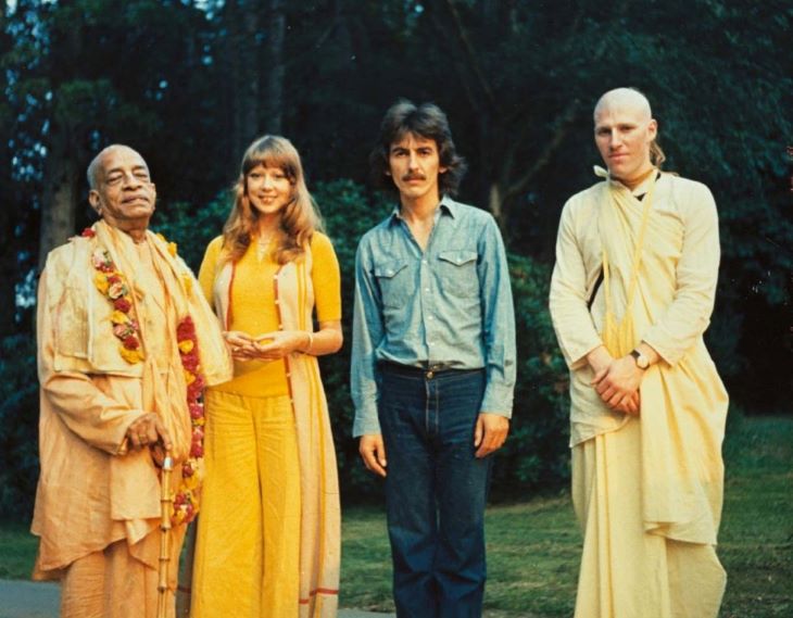 1960-70 के दशक के हॉलीवुड सितारों में भी प्रभुपाद जी का आकर्षण देखा गया। हॉलीवुड के मशहूर संगीतकार जॉर्ज हैनरी भी प्रभुपाद जी के प्रशंसकों में से एक थे।