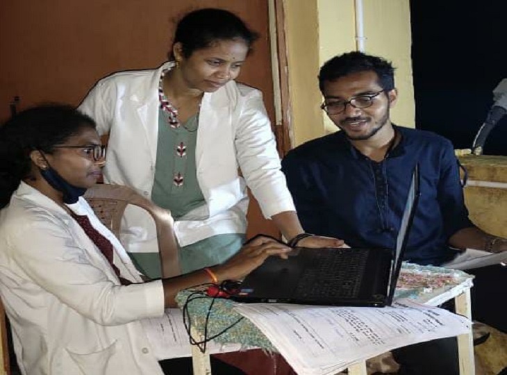 स्वास्थ्य कर्मियों ने अब तक मेटापाल के 120 से ज्यादा लोगों का आयुष्मान कार्ड बना दिया है।