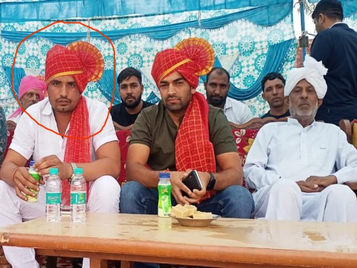 घेरे में शराब ठेकेदार प्रवीन।