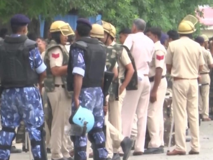 पैरामिलिट्री फोर्स समेत सुरक्षाबलों की 40 कंपनियां तैनात की गई हैं। 5 SP और 25 DSP की ड्यूटी है।